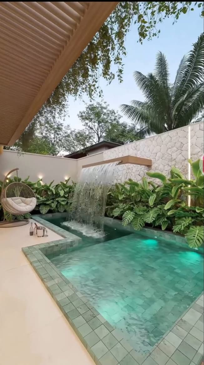 Modern pool installation